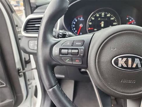 Used 2017 Kia Sorento SX image 22