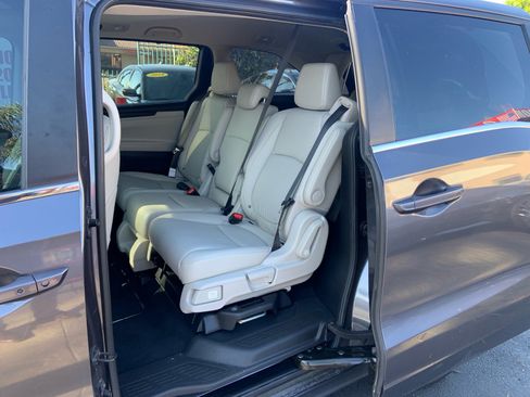 Used 2025 Honda Odyssey EX-L image 13