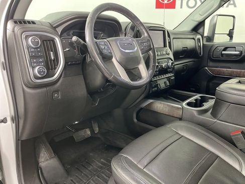 Used 2021 GMC Sierra 3500 Denali w/ Denali Ultimate Package image 2