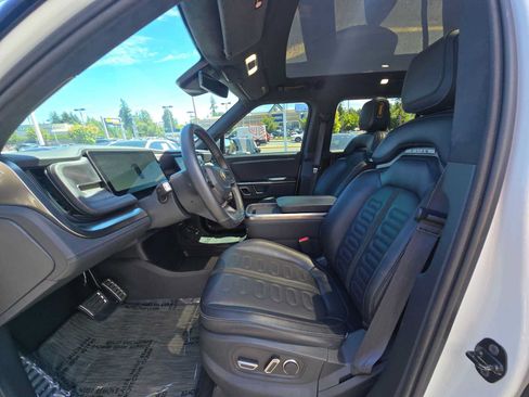 Used 2024 Rivian R1S Adventure Quad AWD/4WD image 21