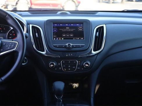 Used 2024 Chevrolet Equinox LT image 24