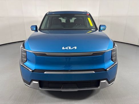 New 2026 Kia EV9 Wind AWD/4WD image 3