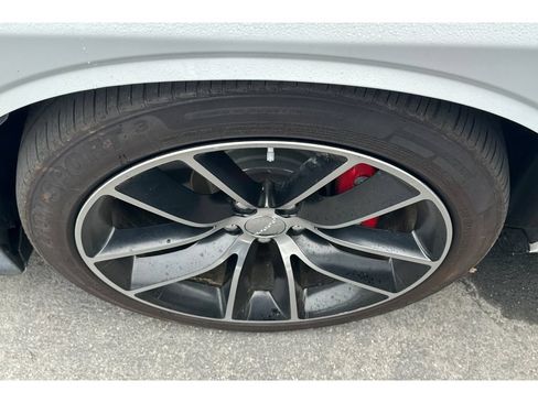 Used 2016 Dodge Challenger R/T Scat Pack RWD image 4
