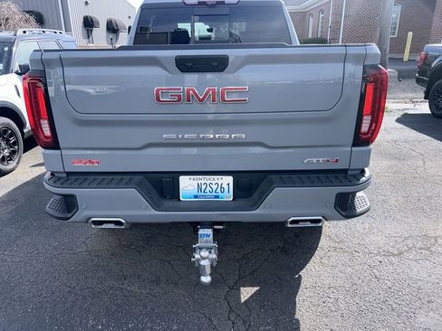 Used 2025 GMC Sierra 1500 AT4 w/ Technology Package image 4