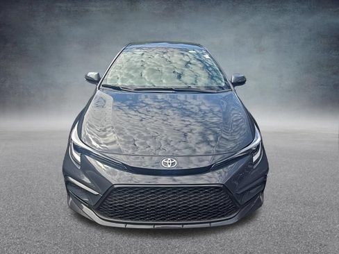 Used 2025 Toyota Corolla SE FWD image 3