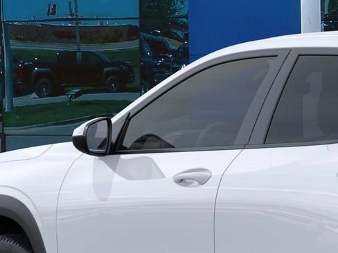 New 2026 Chevrolet Trax LS FWD image 12