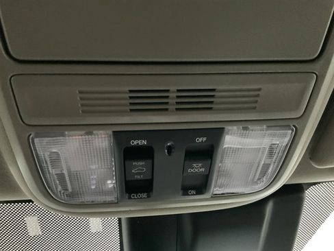 Used 2018 Honda Odyssey EX-L image 36