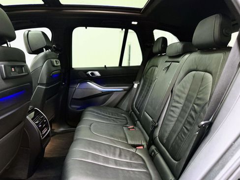 Used 2020 BMW X5 M50i w/ Executive Package image 18