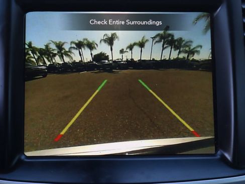 Used 2023 Chrysler 300 Touring w/ Sport Appearance Package RWD image 29