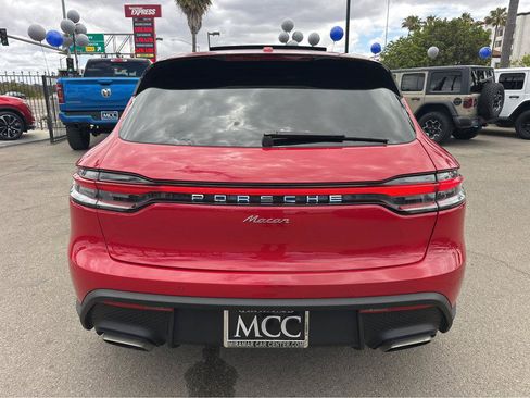 Used 2024 Porsche Macan w/ Premium Plus Package AWD/4WD image 12