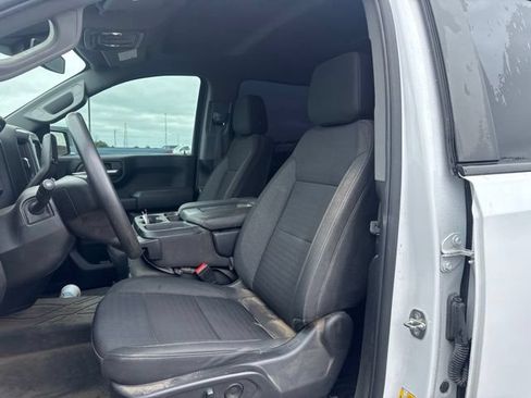 Used 2024 Chevrolet Silverado 1500 Custom RWD image 9