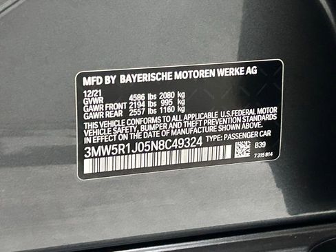 Used 2022 BMW 330i Sedan w/ M Sport Package RWD image 23