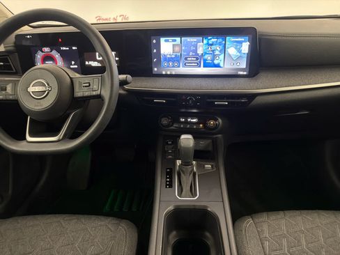 Certified 2026 Nissan Kicks SV w/ Interior Electronics Package FWD image 19
