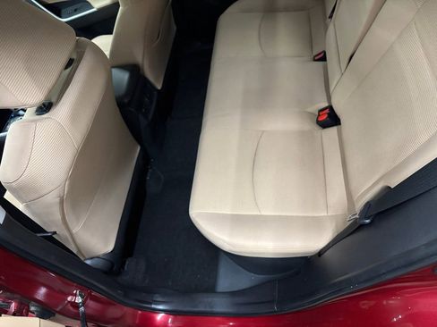 Used 2019 Toyota RAV4 LE w/ Carpet Mat Package image 14