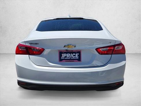Used 2018 Chevrolet Malibu LT FWD image 7