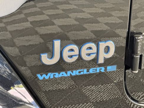 Certified 2025 Jeep Wrangler Unlimited Sahara AWD/4WD image 45