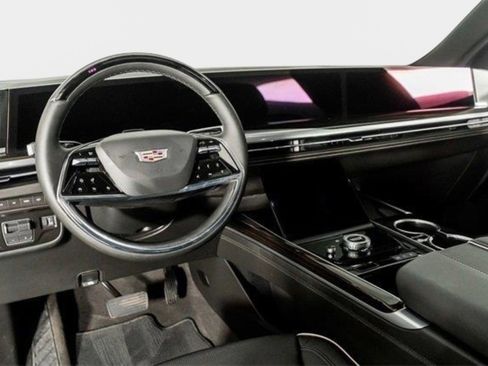 Used 2026 Cadillac Escalade Luxury w/ Touring Package image 2