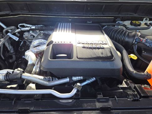 Used 2021 Chevrolet Silverado 1500 LT w/ Texas Edition Plus image 29