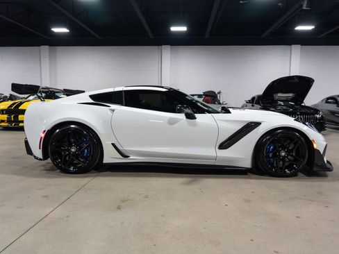 Used 2019 Chevrolet Corvette ZR1 image 9