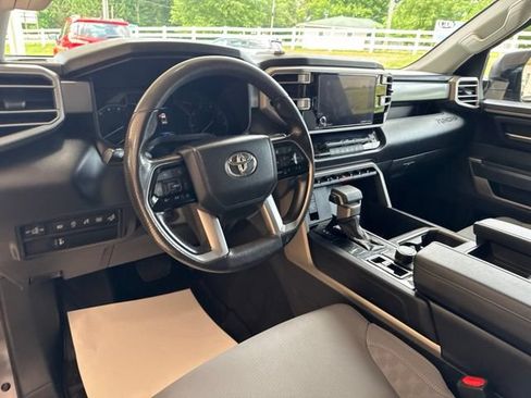 Used 2024 Toyota Tundra SR5 w/ SR5 Convenience Package AWD/4WD image 14