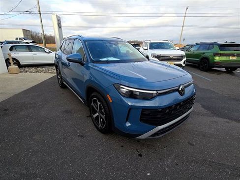 New 2026 Volkswagen Tiguan SE image 4