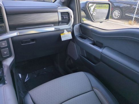 New 2025 Ford F150 Lariat w/ Equipment Group 501A Mid image 17