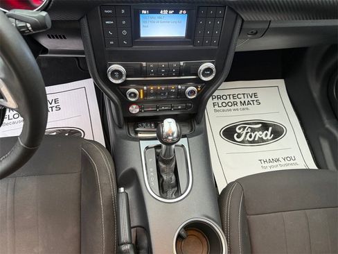 Used 2022 Ford Mustang Coupe image 11