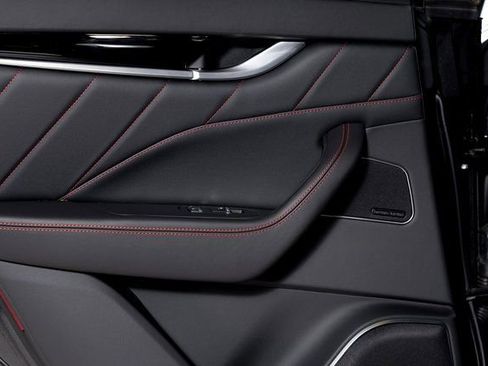 Used 2024 Maserati Levante GT Ultima image 57