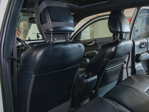 Used 2020 Toyota Tacoma TRD Pro image 10