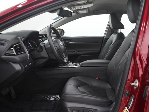 Used 2019 Toyota Camry XLE FWD image 20
