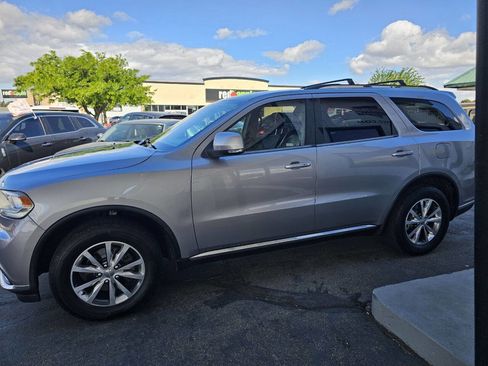 Used 2016 Dodge Durango Limited w/ Nav & Power Liftgate Group AWD/4WD image 4