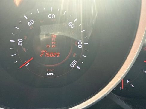 Used 2011 Toyota 4Runner Limited AWD/4WD image 5