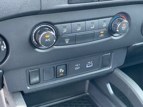 Certified 2022 Nissan Frontier S w/ Technology Package AWD/4WD image 17
