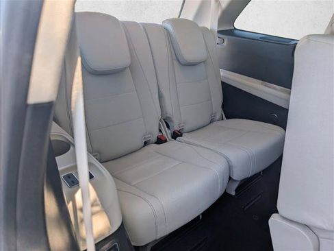Used 2022 Mercedes-Benz GLS 450 4MATIC image 27