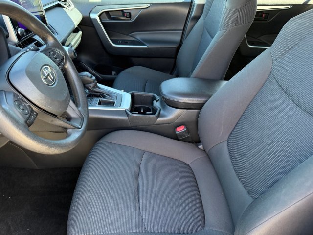 Used 2024 Toyota RAV4 LE FWD image 13