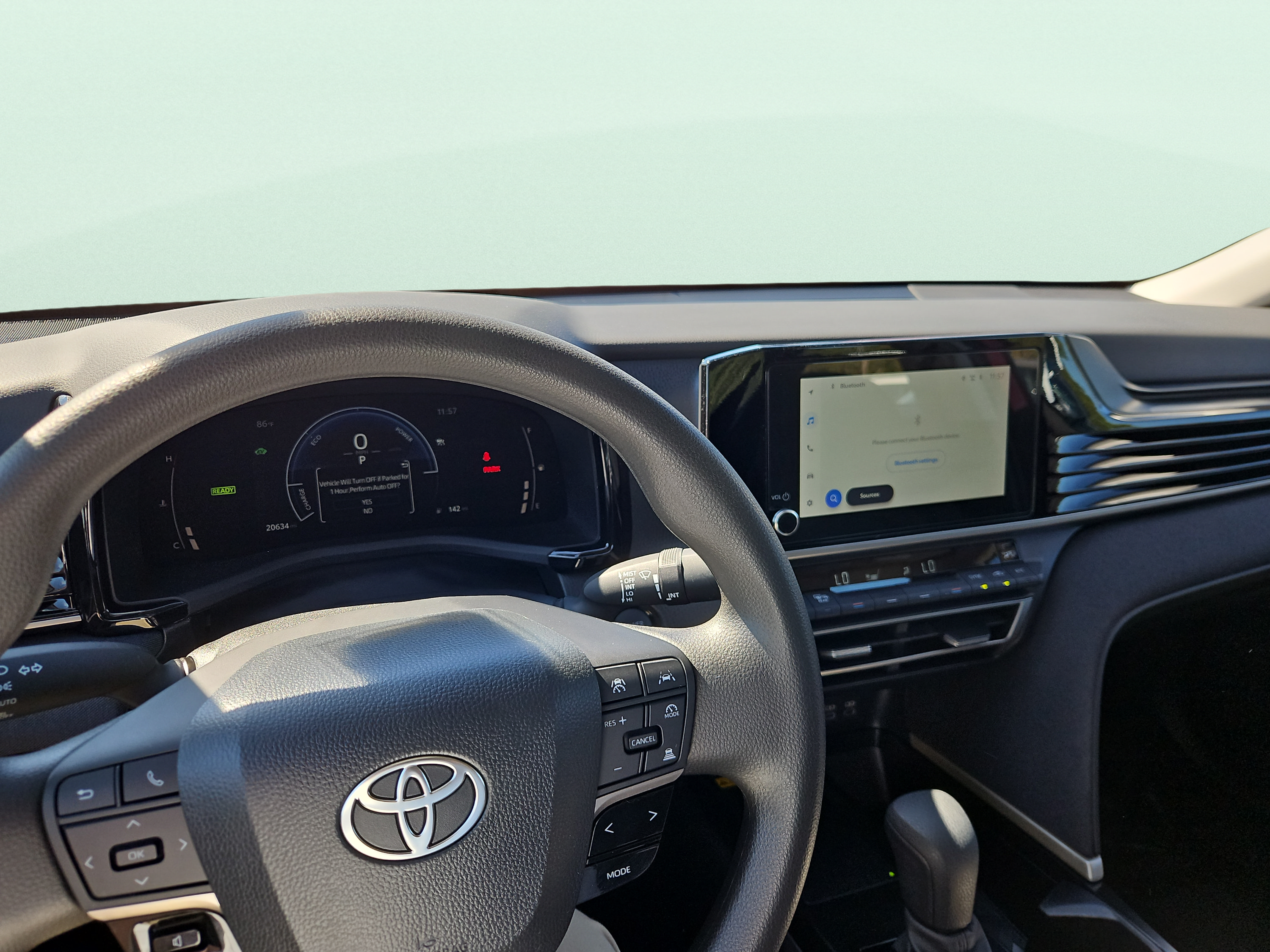Used 2025 Toyota Camry LE FWD image 9