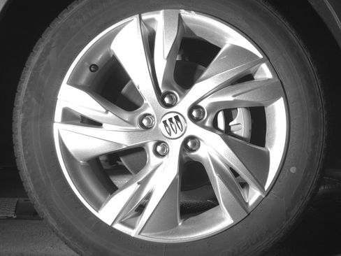 Used 2025 Buick Encore GX Preferred AWD/4WD image 13