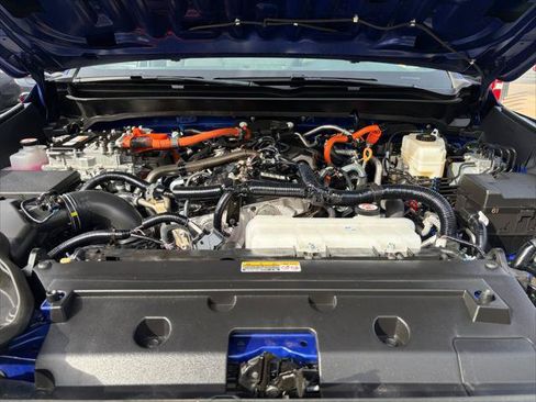 Certified 2025 Toyota Tacoma TRD Off-Road w/ TRD Off Road Upgrade Package AWD/4WD image 21