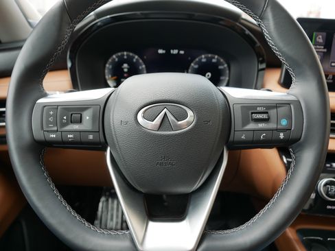 Certified 2023 INFINITI QX60 Sensory w/ Vision Package AWD/4WD image 25
