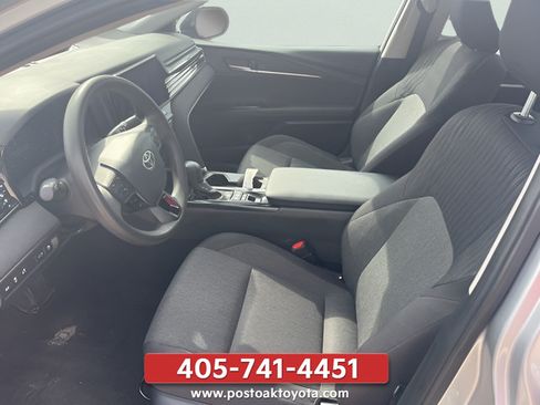 Used 2025 Toyota Camry LE FWD image 9