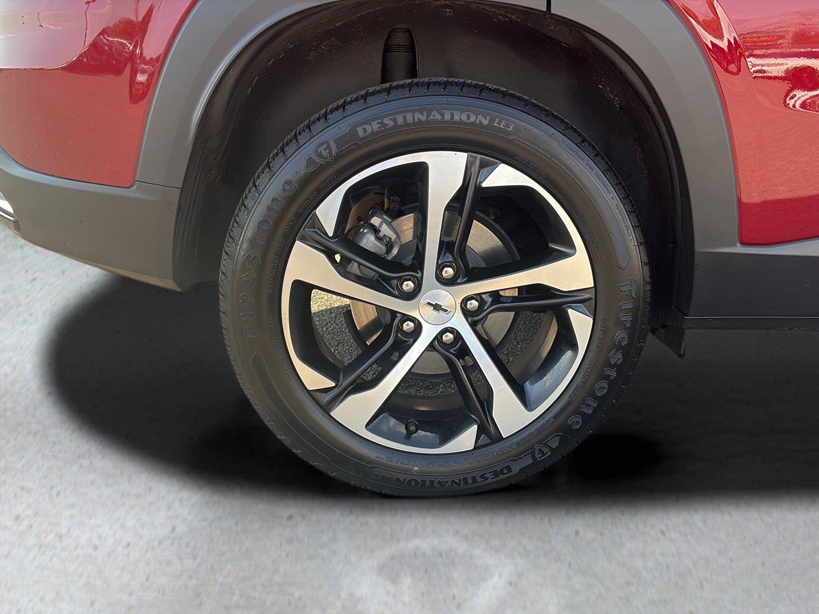 Used 2025 Chevrolet Trax RS FWD image 51