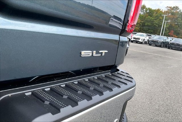 Used 2020 GMC Sierra 1500 SLT w/ SLT Premium Plus Package AWD/4WD image 32
