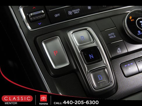 Used 2021 Hyundai Santa Fe Limited AWD/4WD image 17