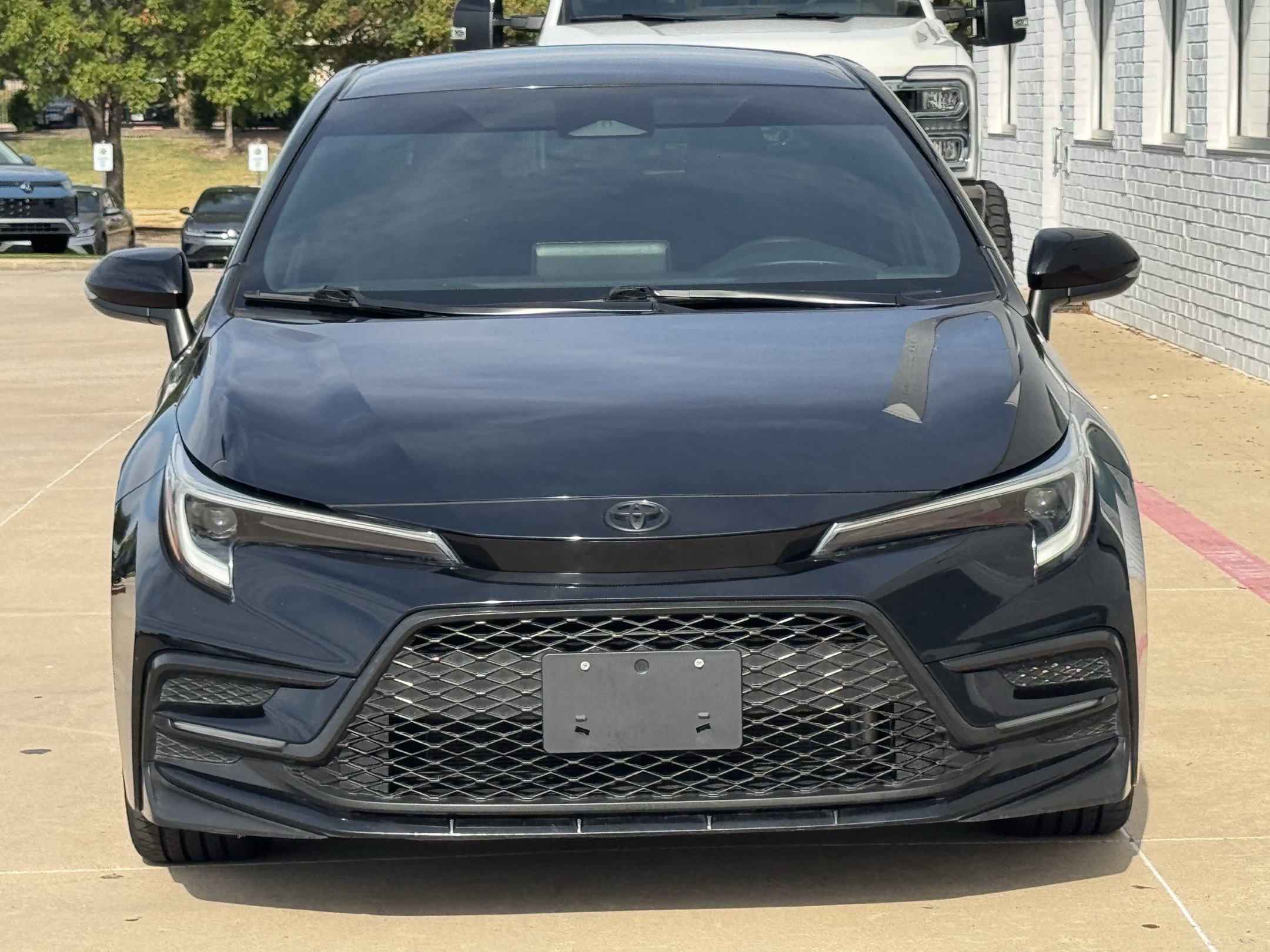 Used 2023 Toyota Corolla SE FWD image 9