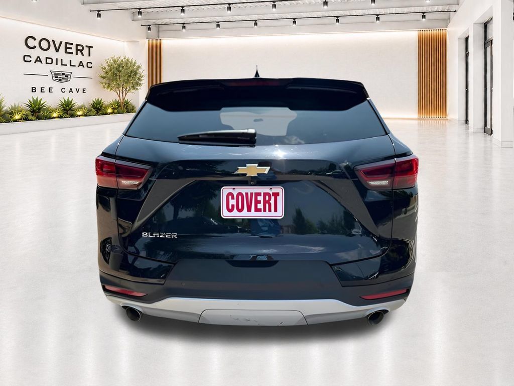 Used 2024 Chevrolet Blazer LT w/ Convenience Package FWD image 21