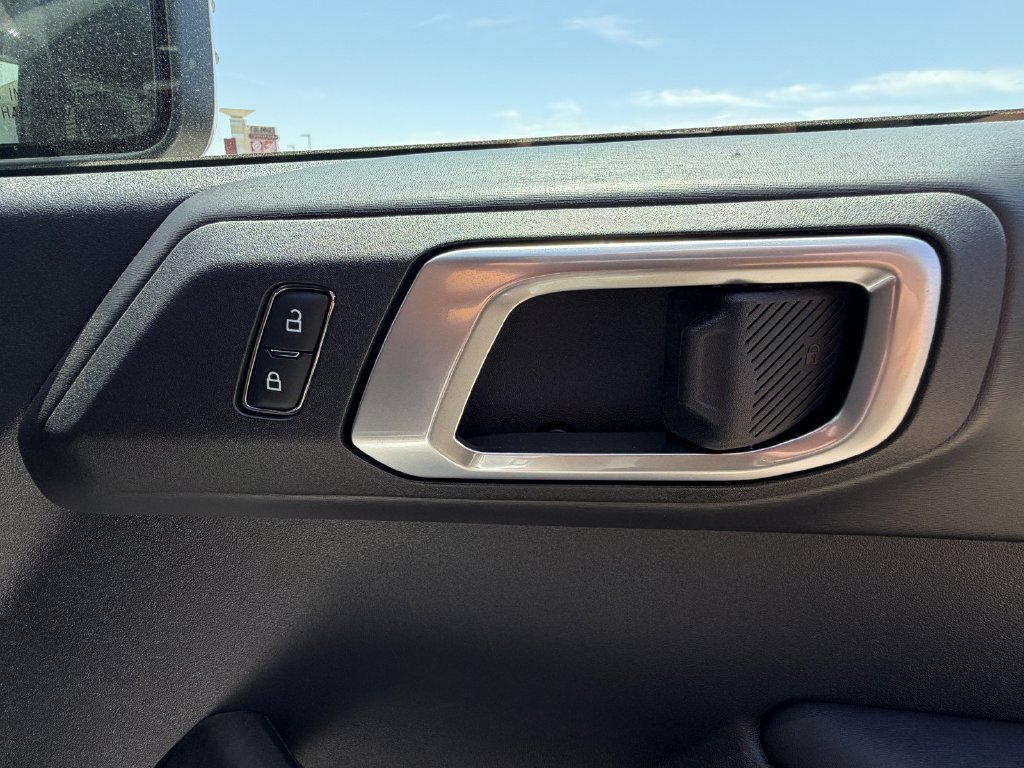 Used 2026 Ford Bronco Outer Banks AWD/4WD image 13