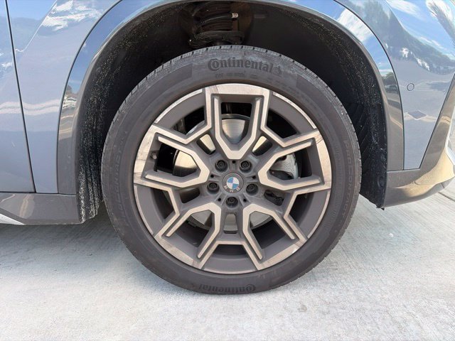 Used 2025 BMW X1 xDrive28i AWD/4WD image 6