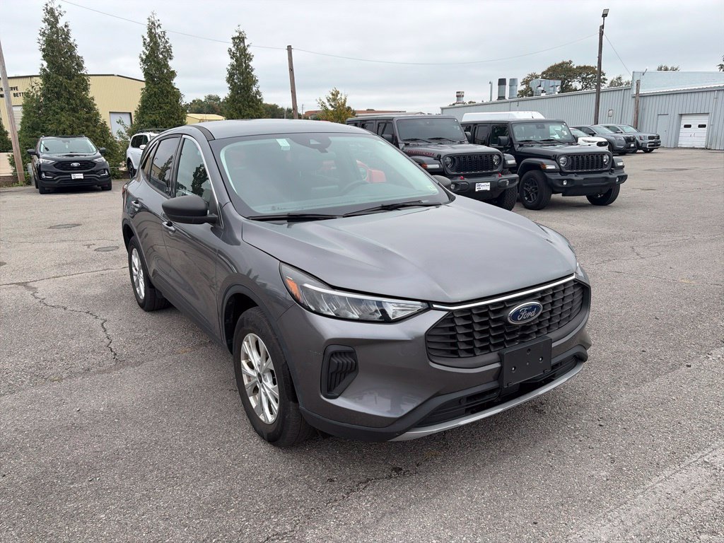 Used 2024 Ford Escape Active AWD/4WD image 8