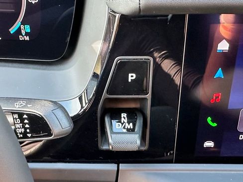 Used 2026 Porsche Panamera image 33