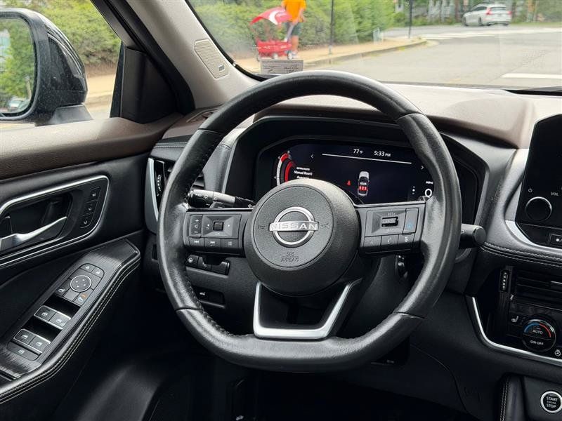 Used 2023 Nissan Rogue Platinum w/ Platinum Premium Package AWD/4WD image 34